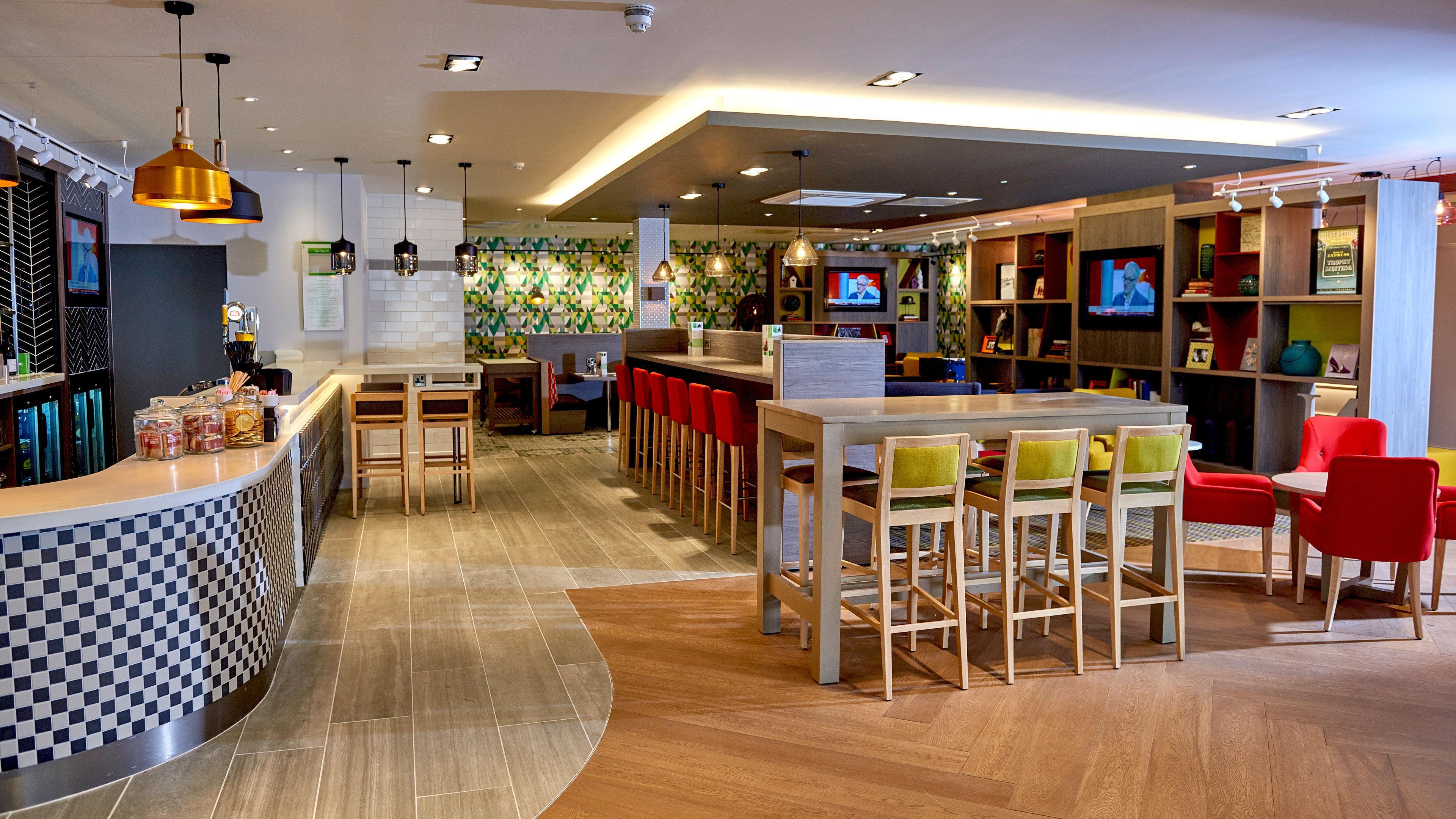 Holiday Inn Northampton West M1 Junc 16, An Ihg Hotel Flore Екстериор снимка