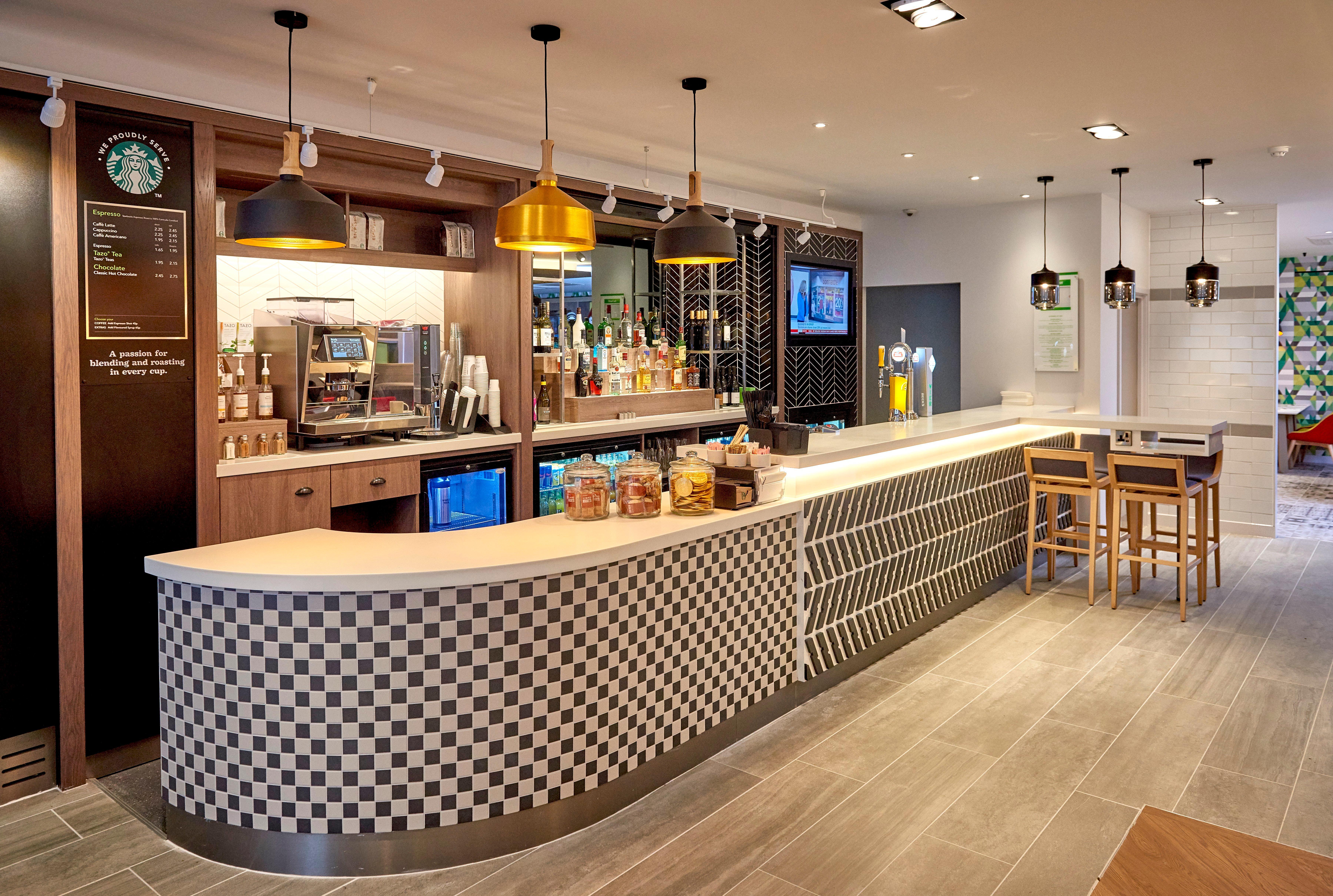 Holiday Inn Northampton West M1 Junc 16, An Ihg Hotel Flore Екстериор снимка